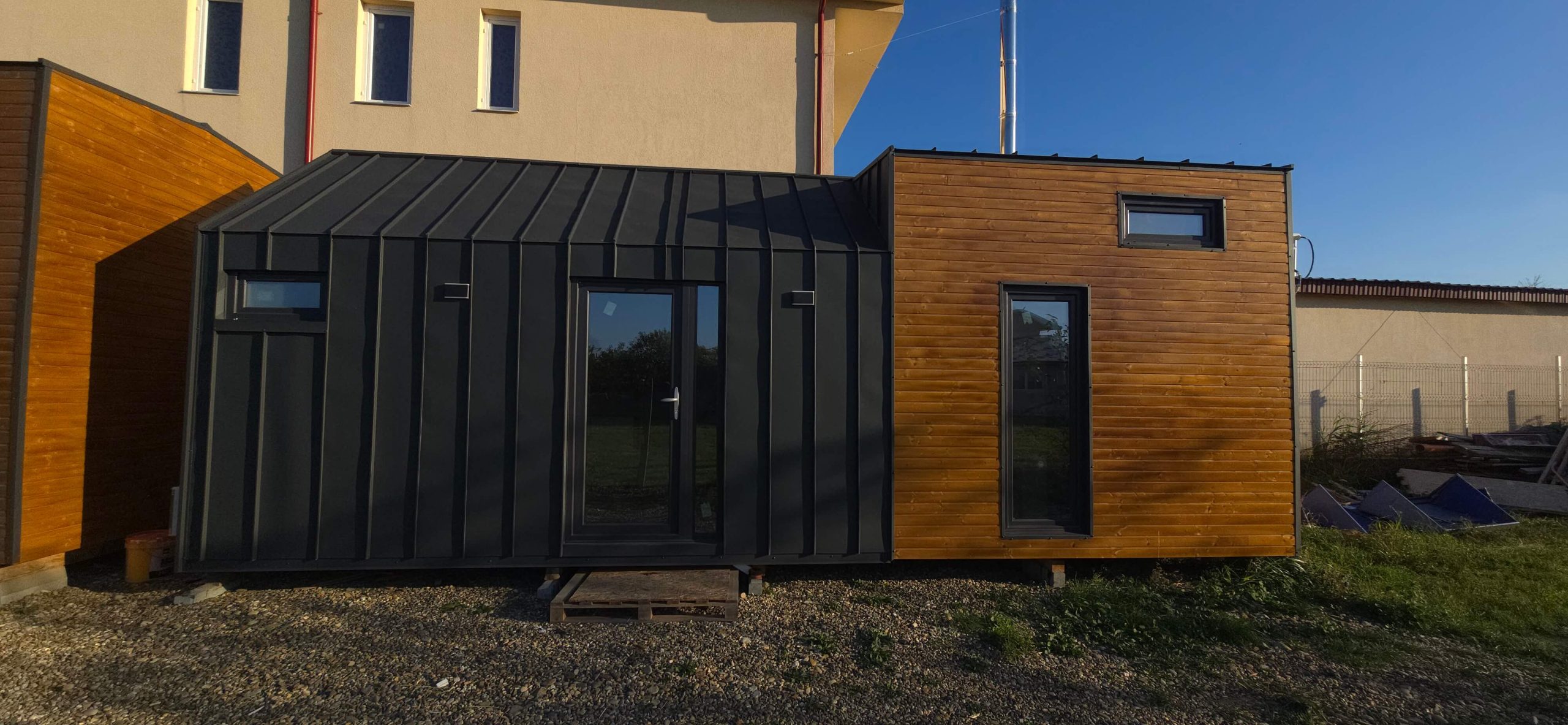 Vedere laterală Tiny House Nomas T2